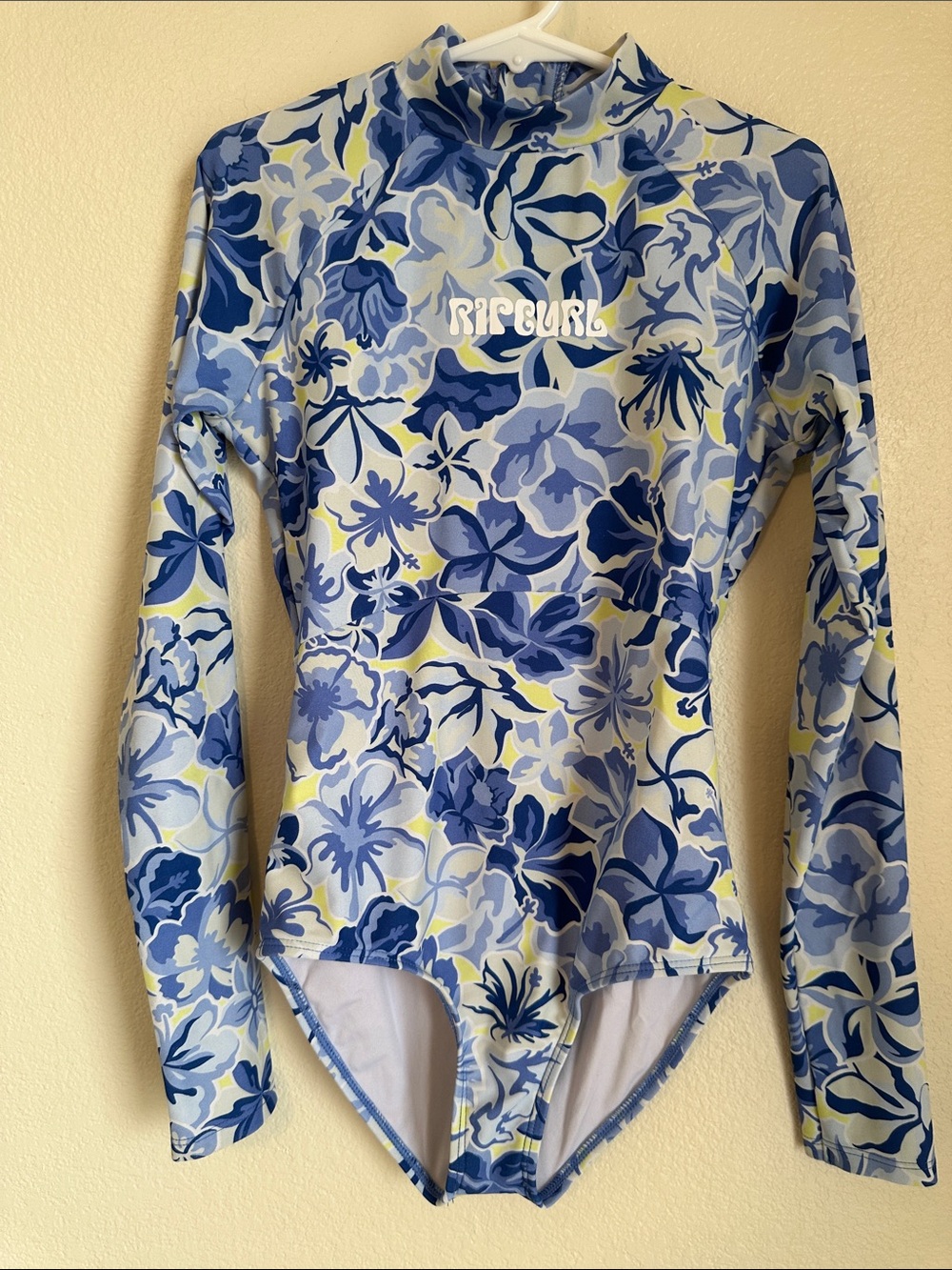 ☀️Rip Curl Long Sleeve Swim Suit☀️
